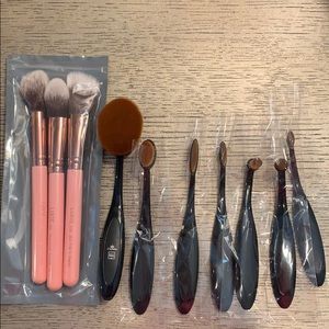 Collection of Luxie and Crown brushes